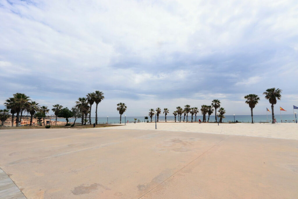 Middle Floor Apartment Playa Flamenca Alicante - image 34