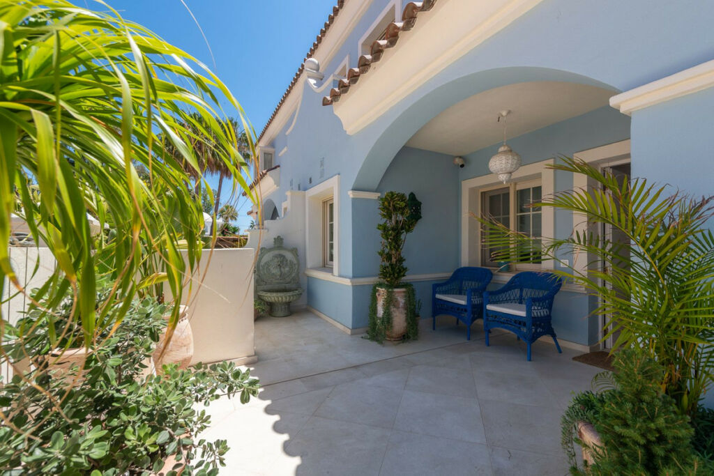 Detached Villa Cortijo Blanco Málaga - image 34