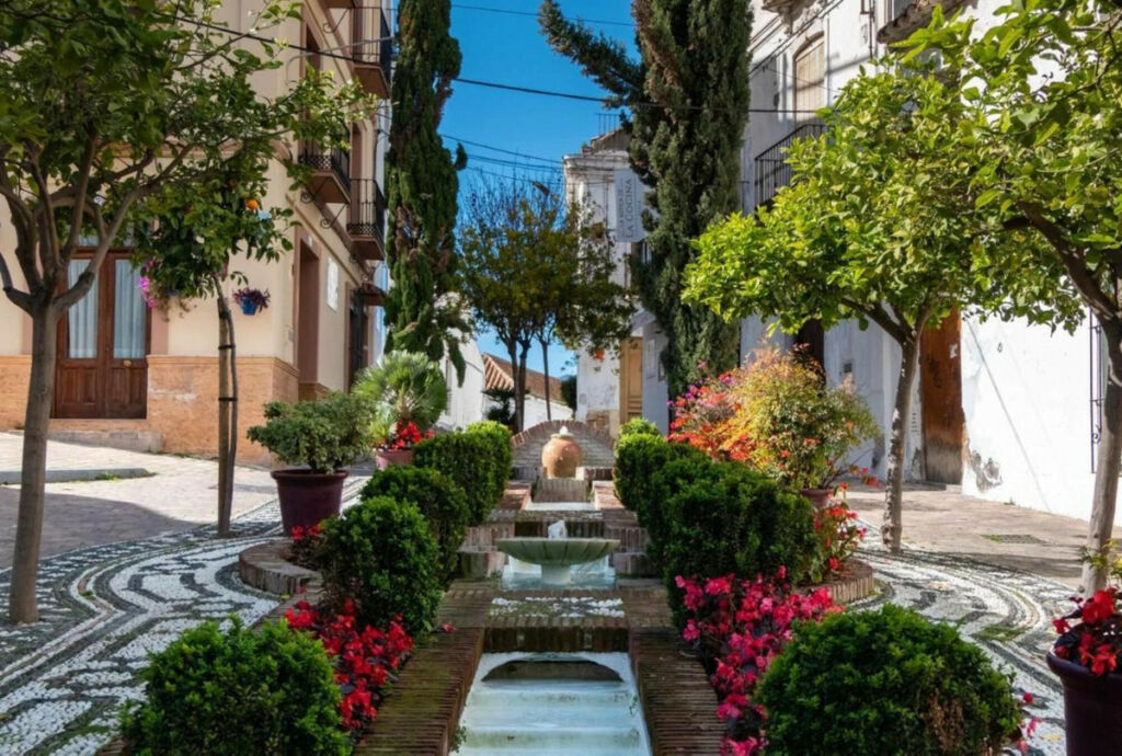 Middle Floor Apartment Estepona Málaga - image 34
