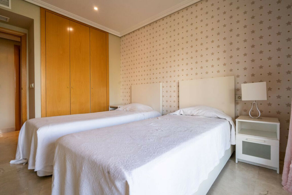 Ground Floor Apartment Benahavís Málaga - image 34