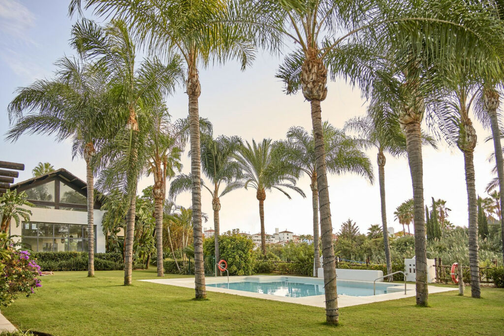 Townhouse El Paraiso Málaga - image 35