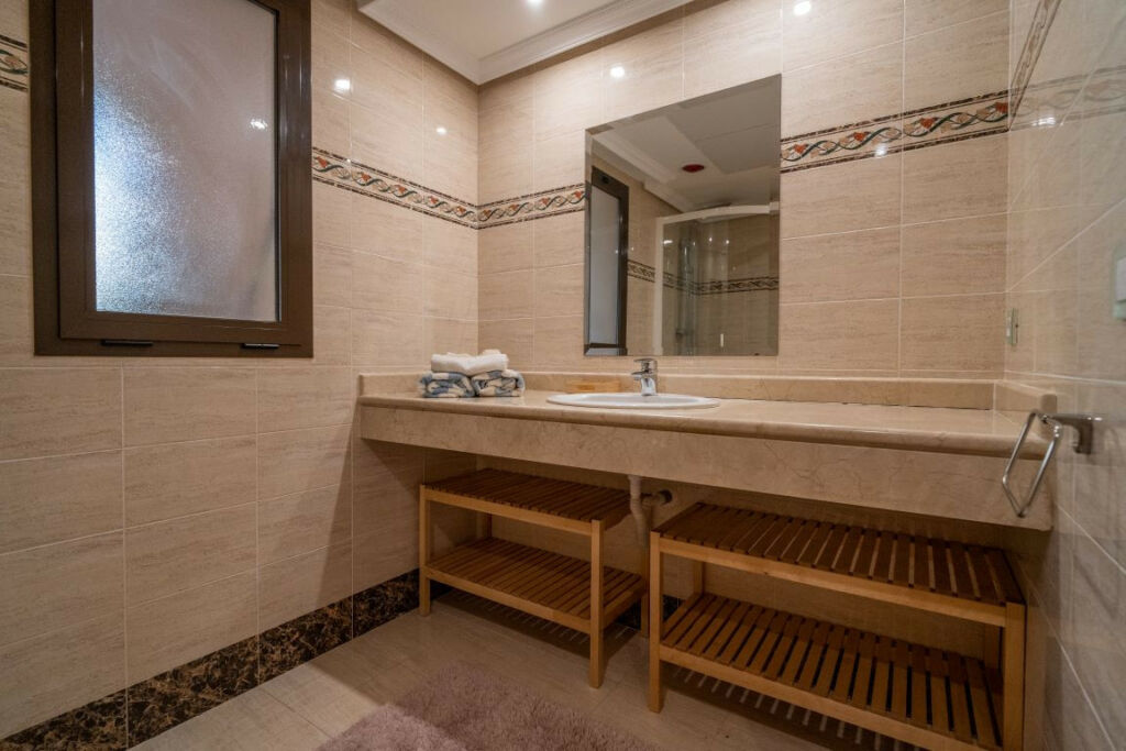 Ground Floor Apartment Benahavís Málaga - image 35