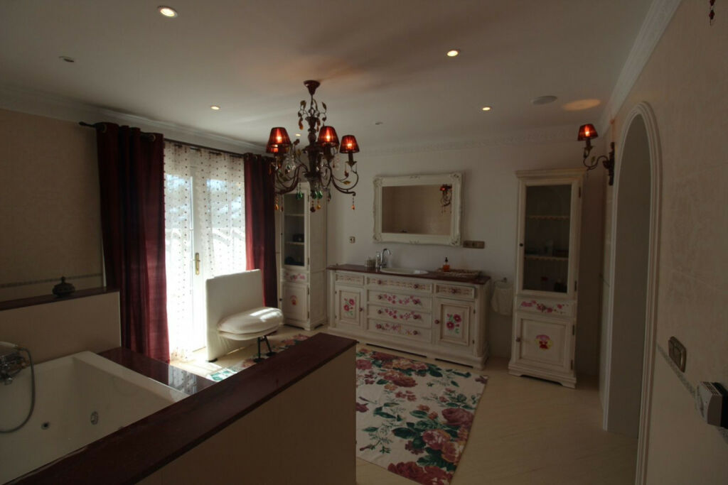 Detached Villa San Pedro de Alcántara Málaga - image 35