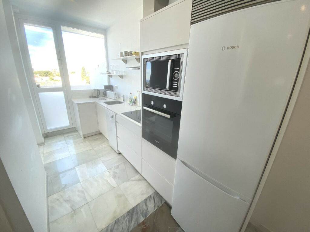 Penthouse Duplex Nueva Andalucía Málaga - image 4