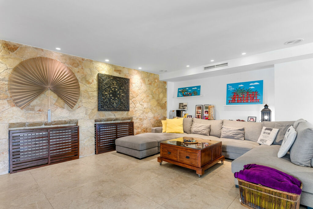 Detached Villa Elche Alicante - image 35