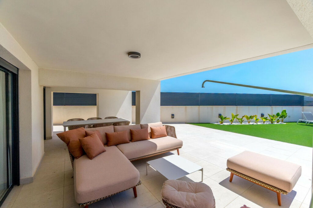Detached Villa La Veleta Alicante - image 35