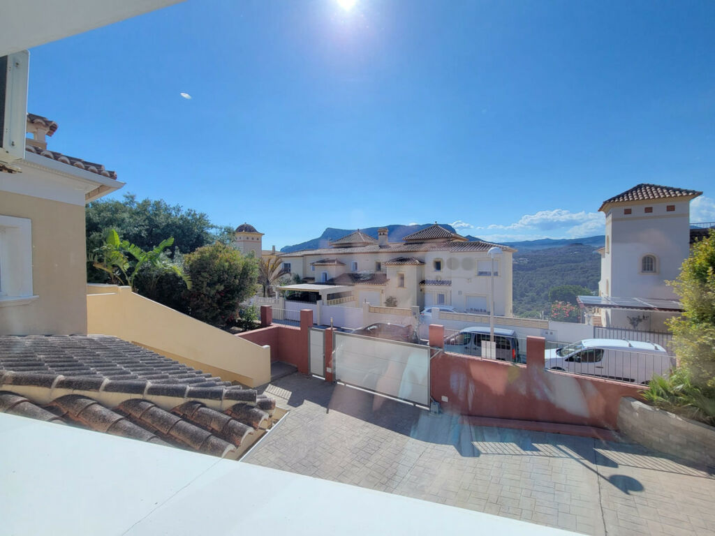 Detached Villa Calpe Alicante - image 35