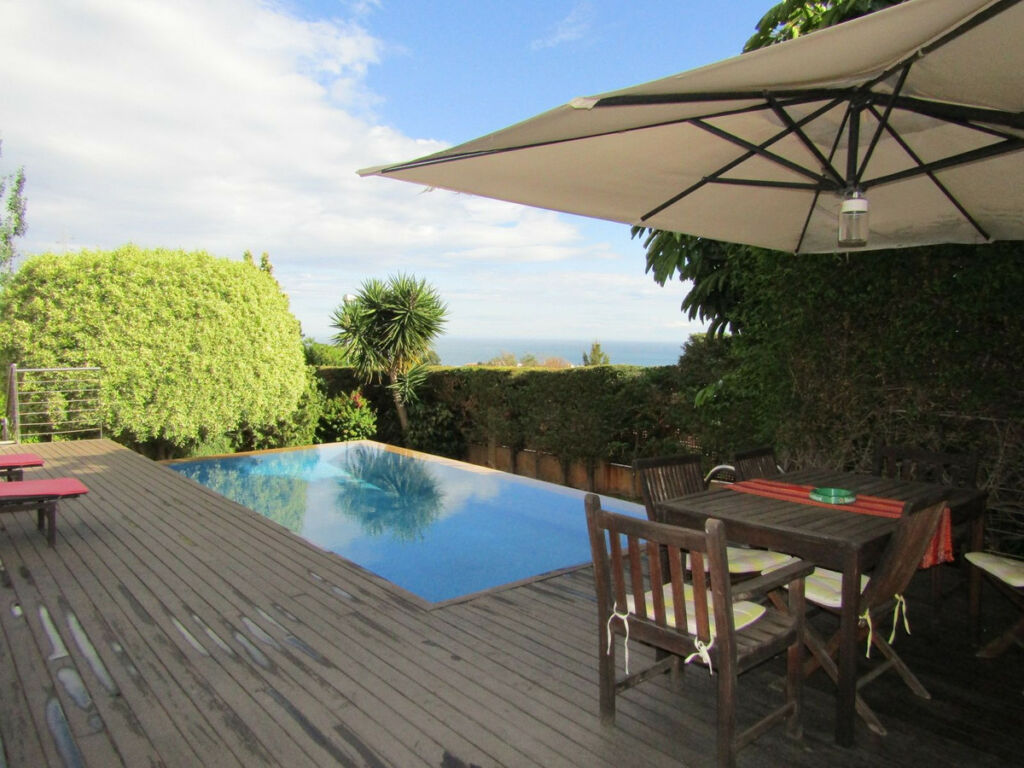 Detached Villa Málaga Este Málaga - image 2
