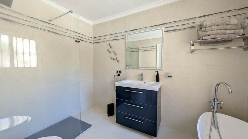 Detached Villa Calpe Alicante - image 35