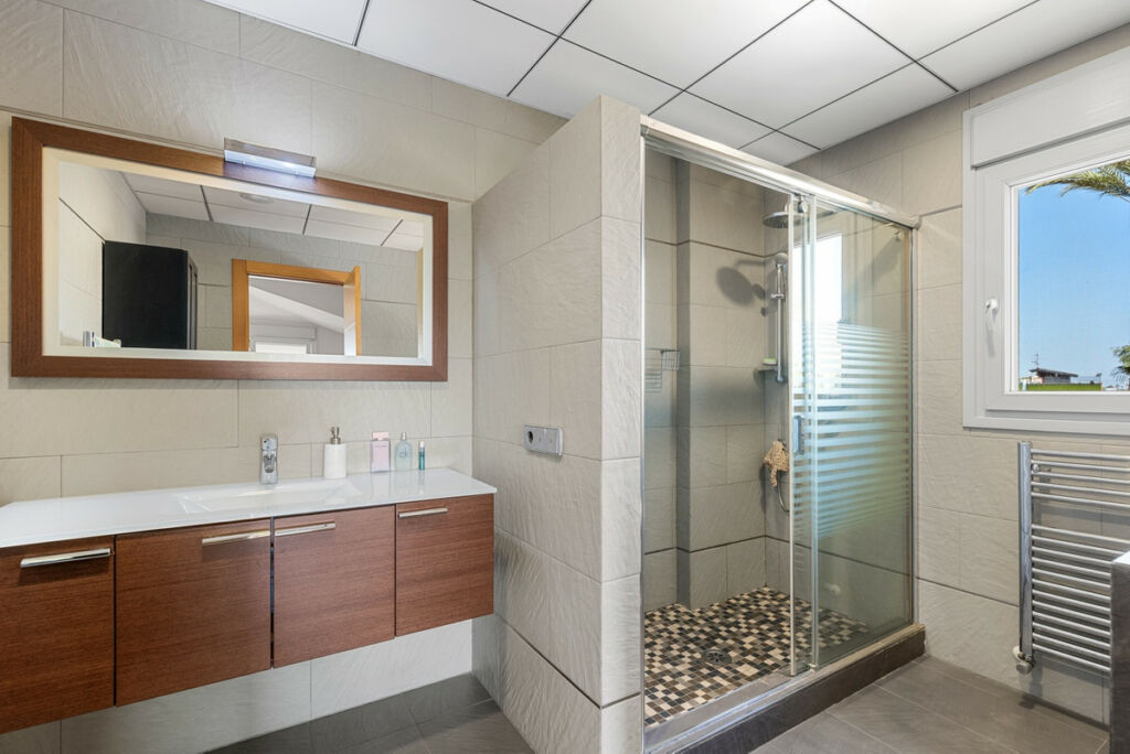 Detached Villa Elche Alicante - image 35