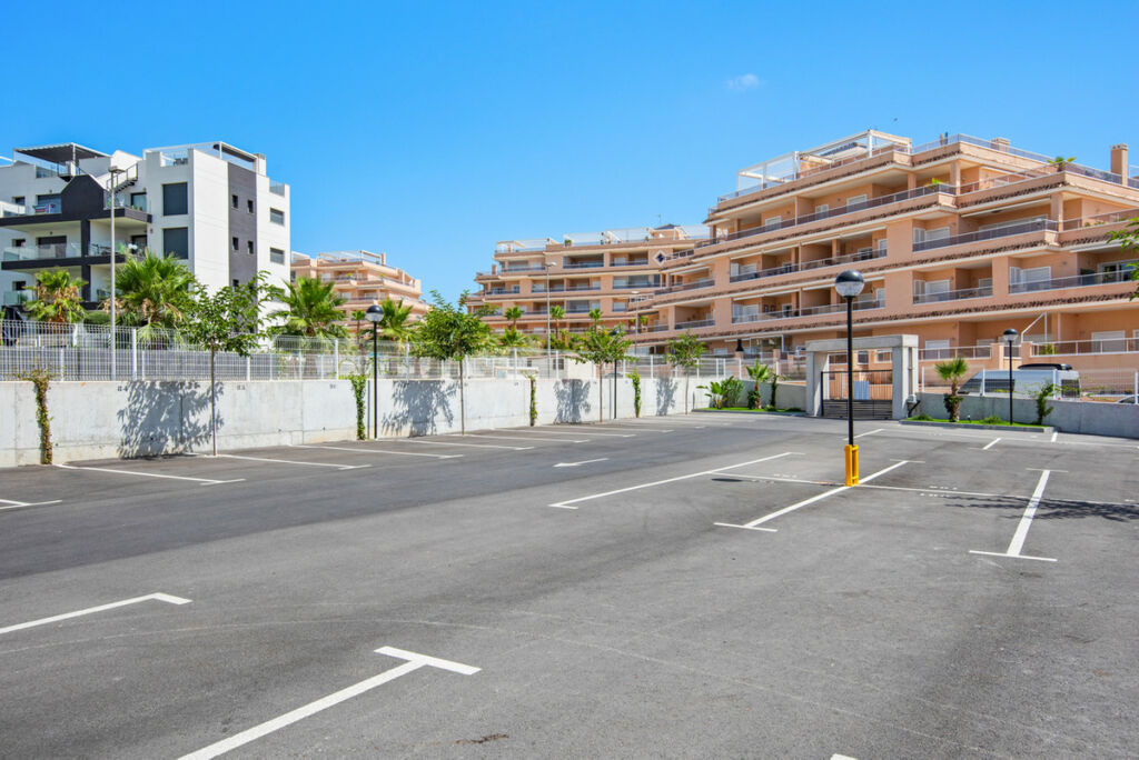 Penthouse Villamartin Alicante - image 35