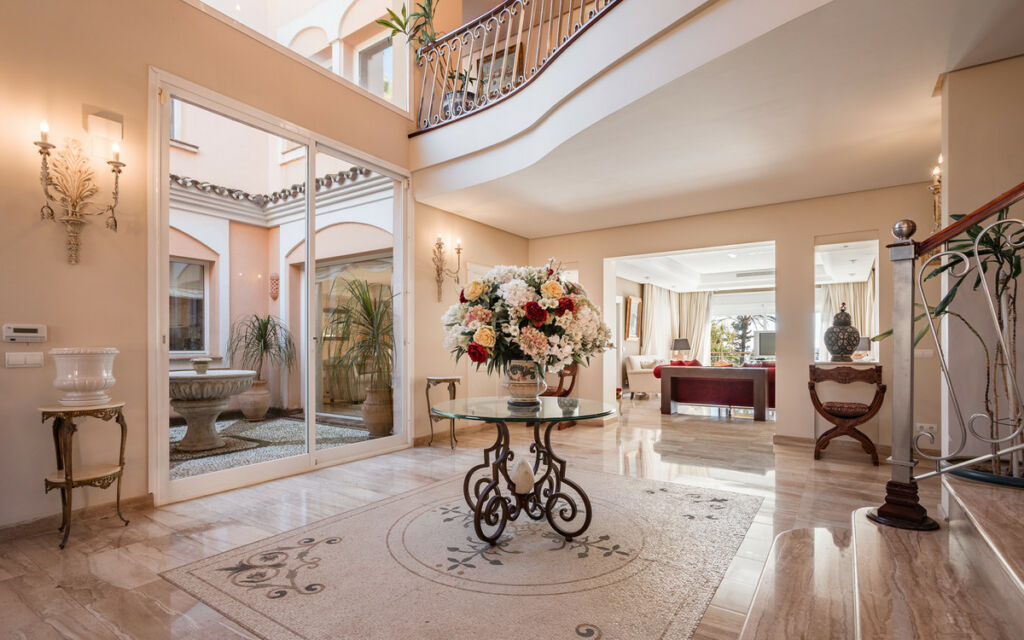 Detached Villa New Golden Mile Málaga - image 36