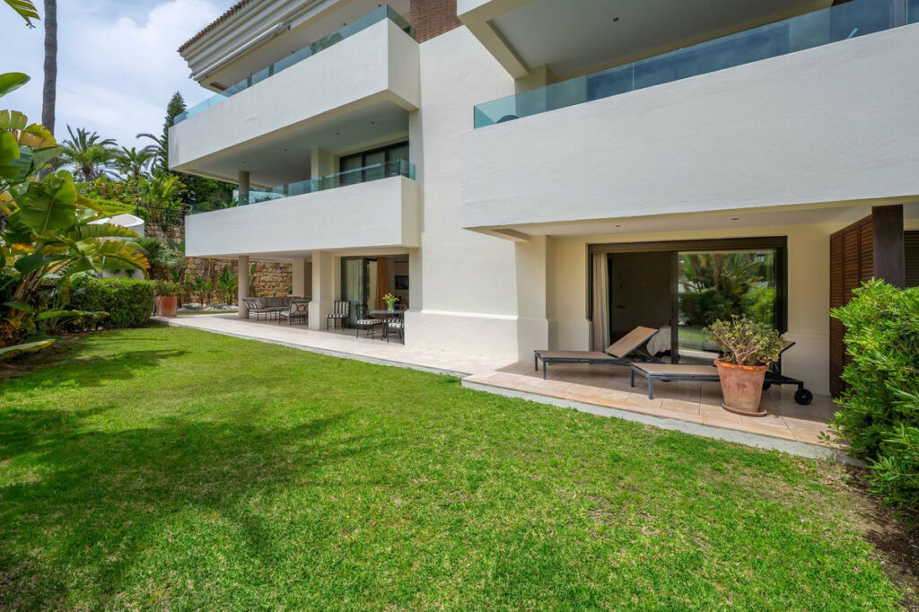 Ground Floor Apartment Los Monteros Málaga - image 36