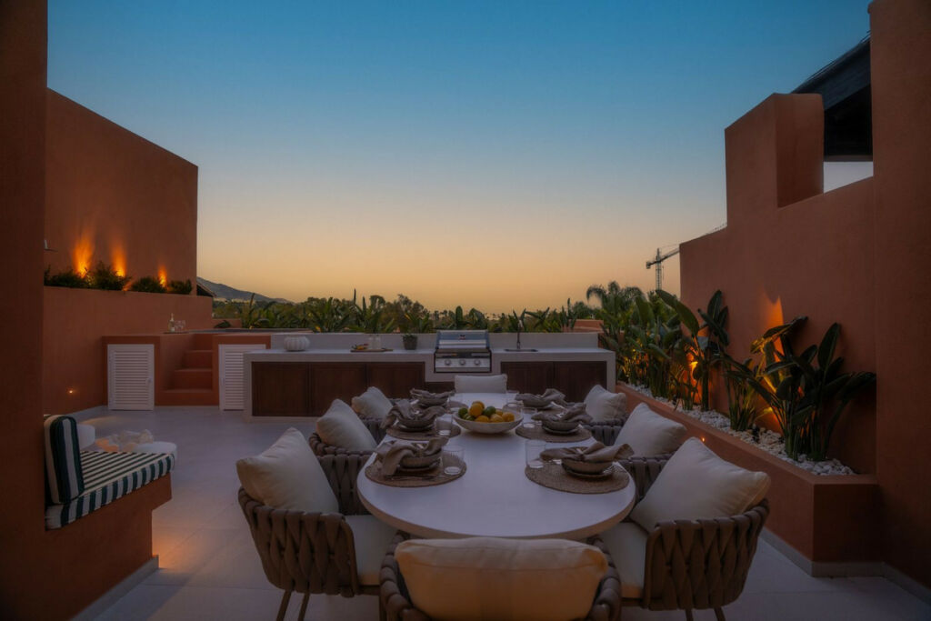 Penthouse Duplex Nueva Andalucía Málaga - image 36