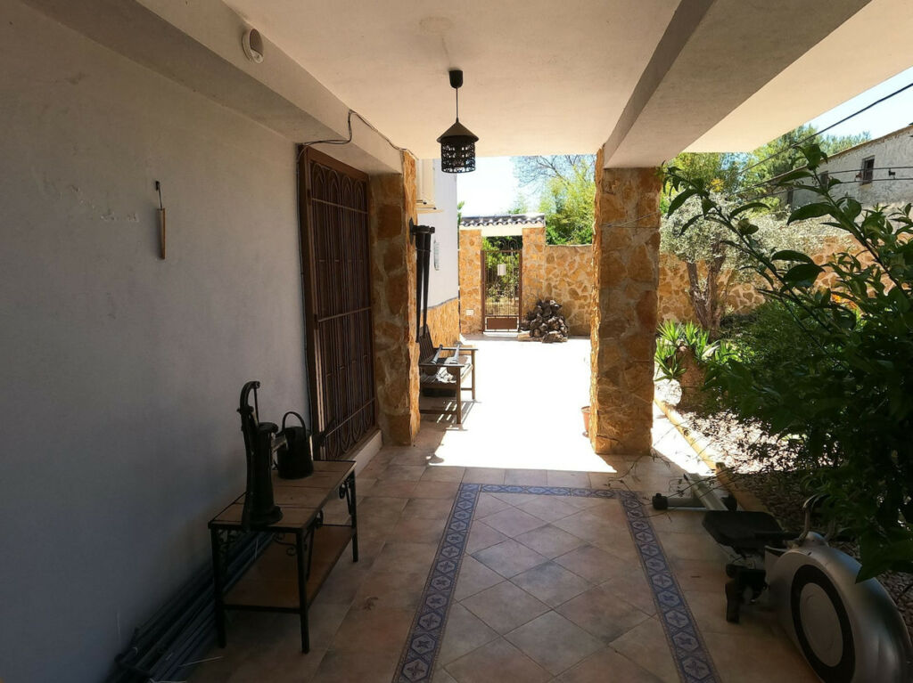 Detached Villa Jacarilla Alicante - image 36