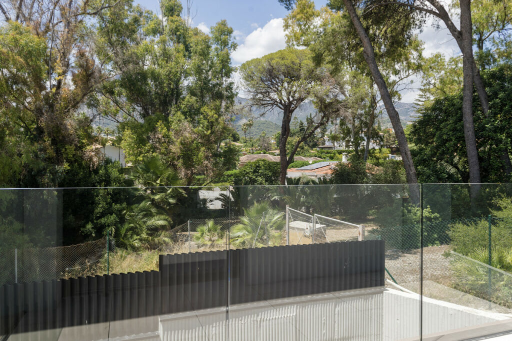 Detached Villa Marbella Málaga - image 36