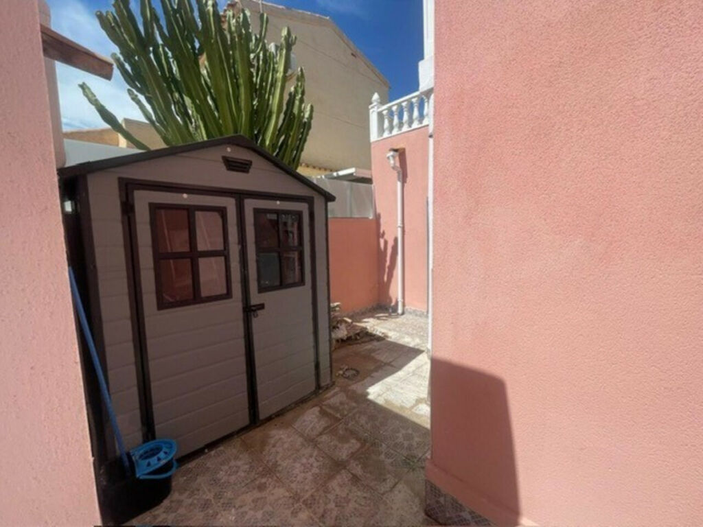 Detached Villa Playa Flamenca Alicante - image 35