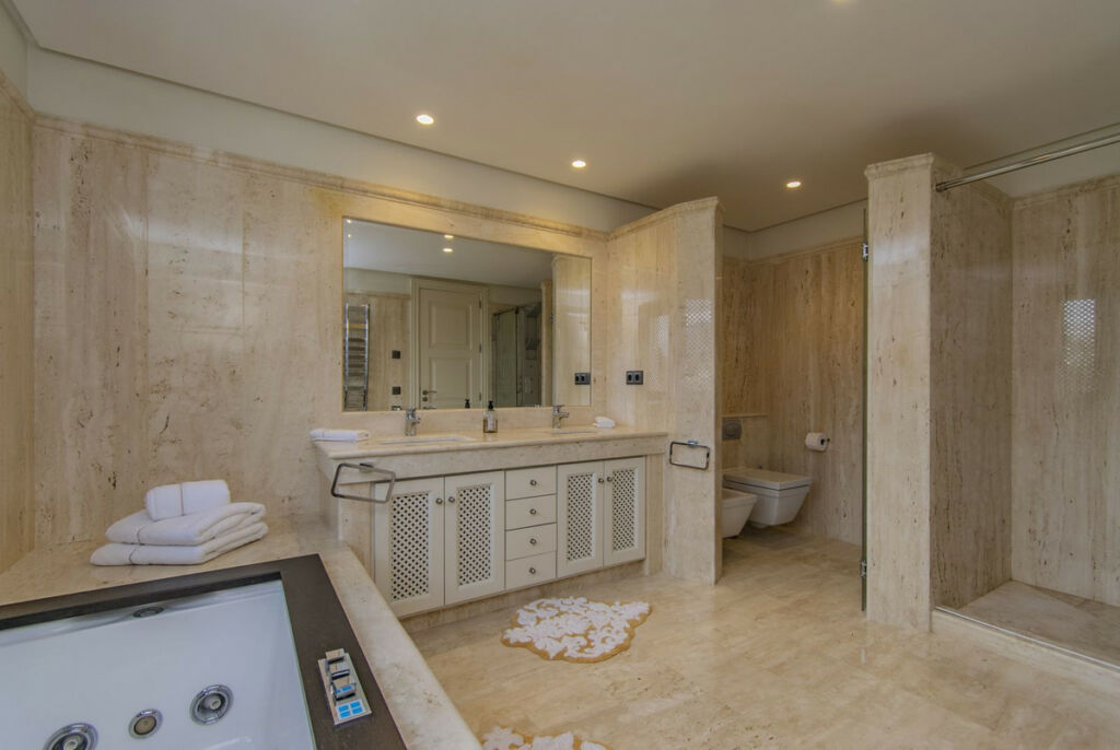 Penthouse Estepona Málaga - image 36
