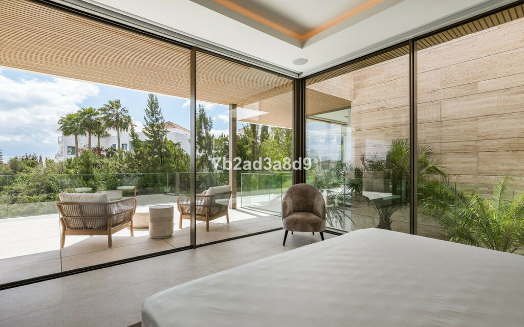 Detached Villa El Paraiso Málaga - image 35