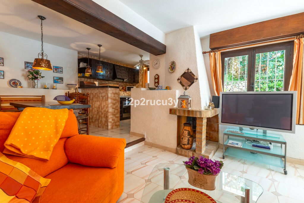 Detached Villa Moraira Alicante - image 36