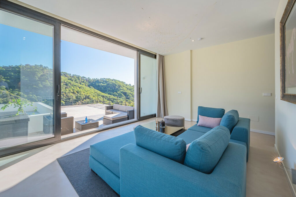 Detached Villa Benahavís Málaga - image 37