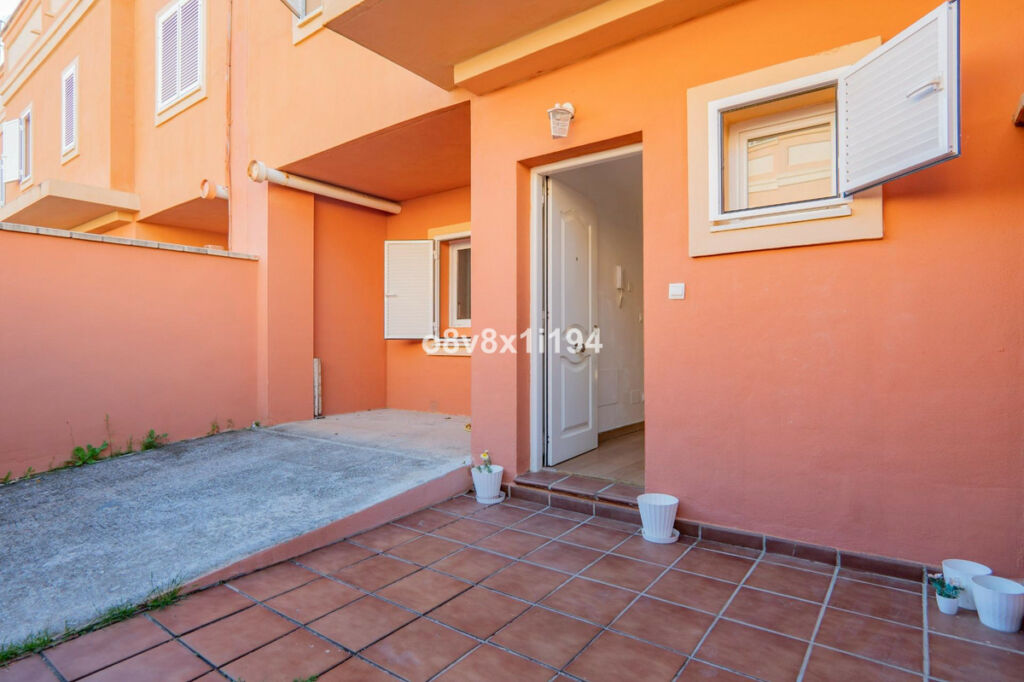 Townhouse Benajarafe Málaga - image 37