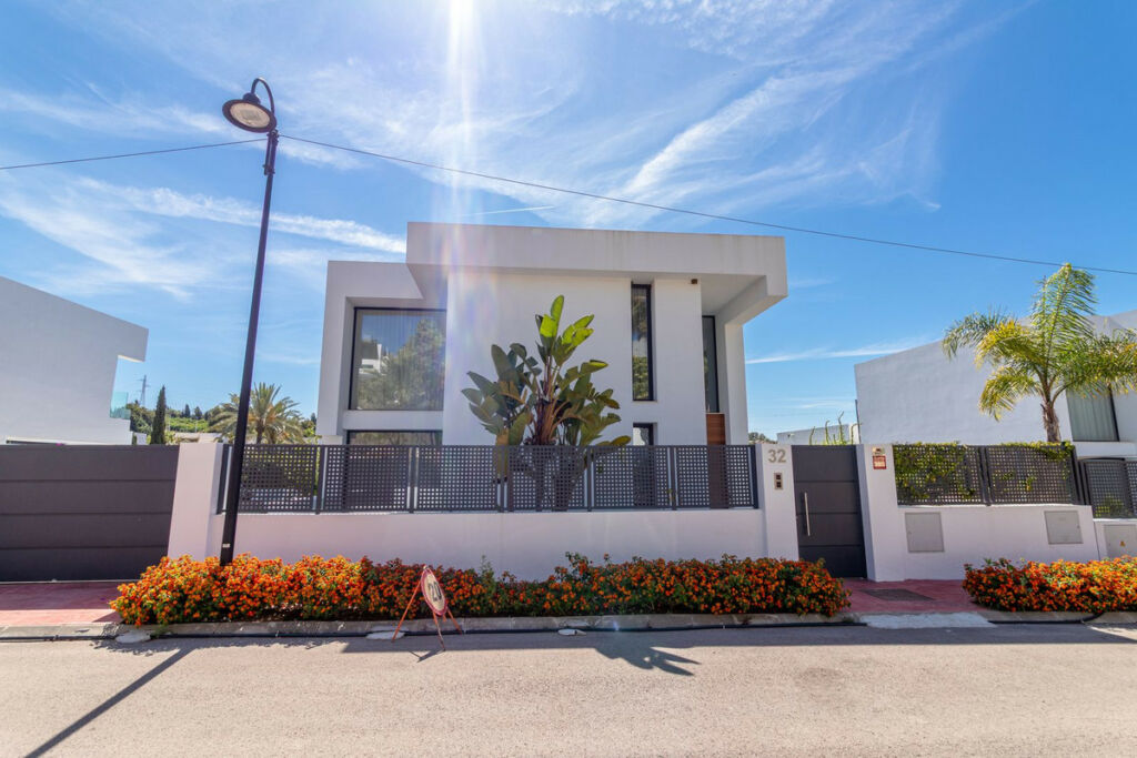 Detached Villa Atalaya Málaga - image 37