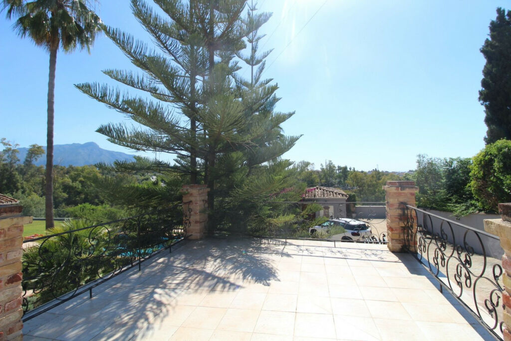 Detached Villa San Pedro de Alcántara Málaga - image 37