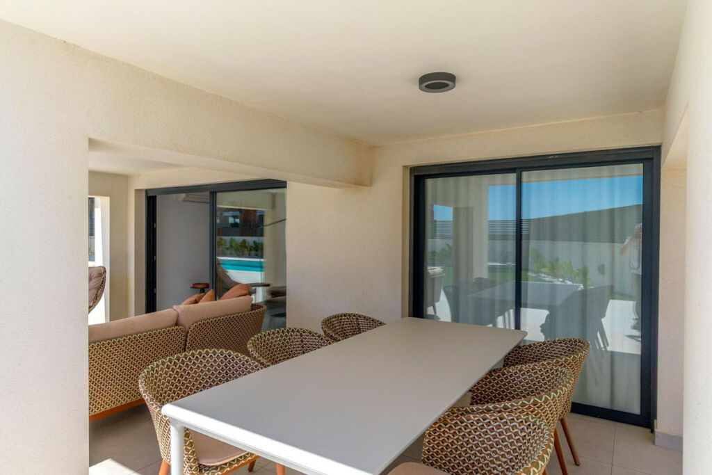 Detached Villa La Veleta Alicante - image 37