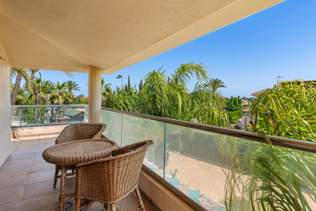 Detached Villa Elche Alicante - image 37