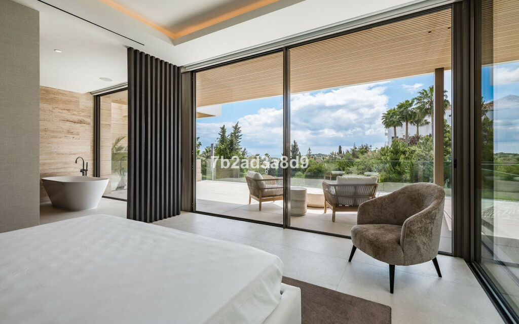 Detached Villa El Paraiso Málaga - image 36