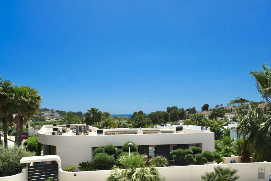 Detached Villa Moraira Alicante - image 38