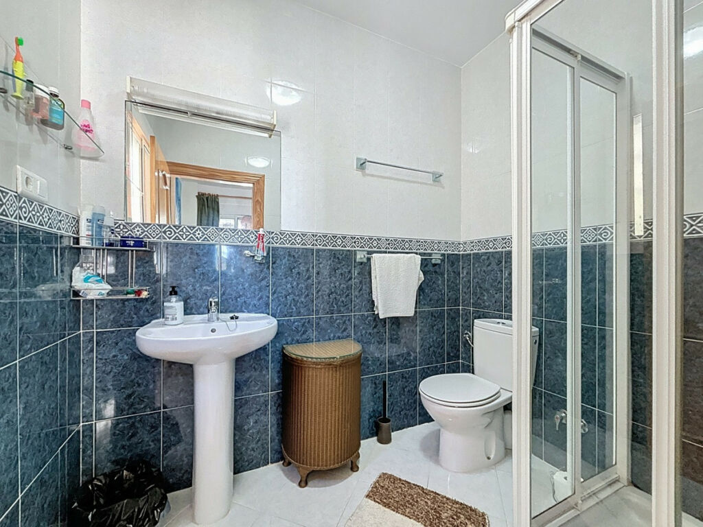 Detached Villa Canillas de Aceituno Málaga - image 37