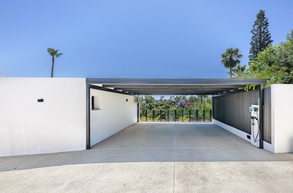 Detached Villa El Rosario Málaga - image 30