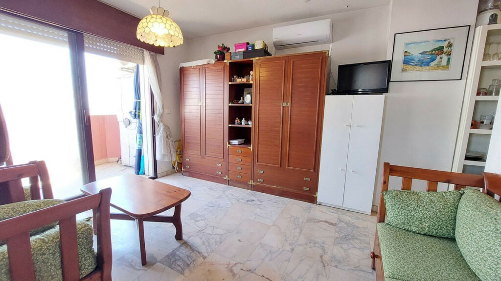 Middle Floor Apartment Fuengirola Málaga - image 31