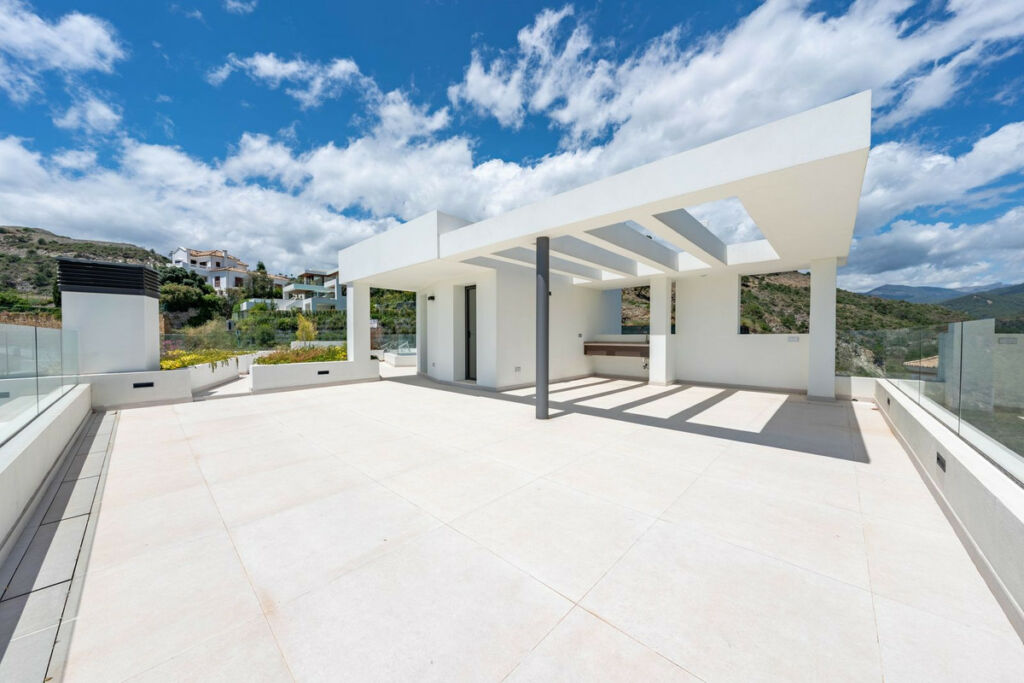 Detached Villa La Quinta Málaga - image 37