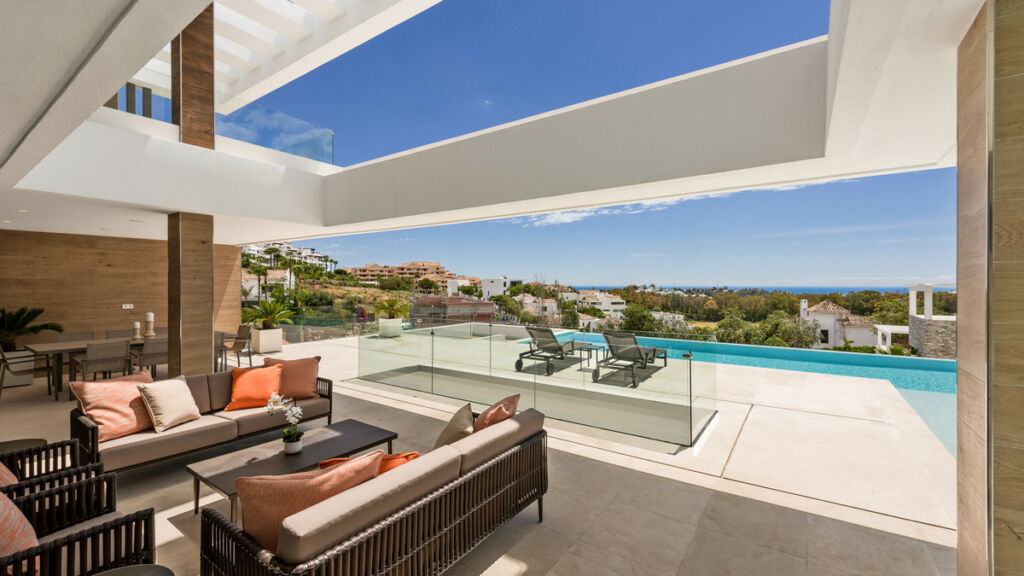 Detached Villa Benahavís Málaga - image 38