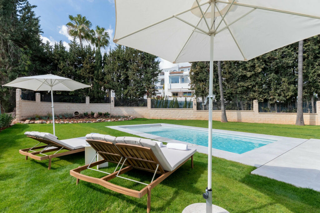 Detached Villa Nueva Andalucía Málaga - image 38