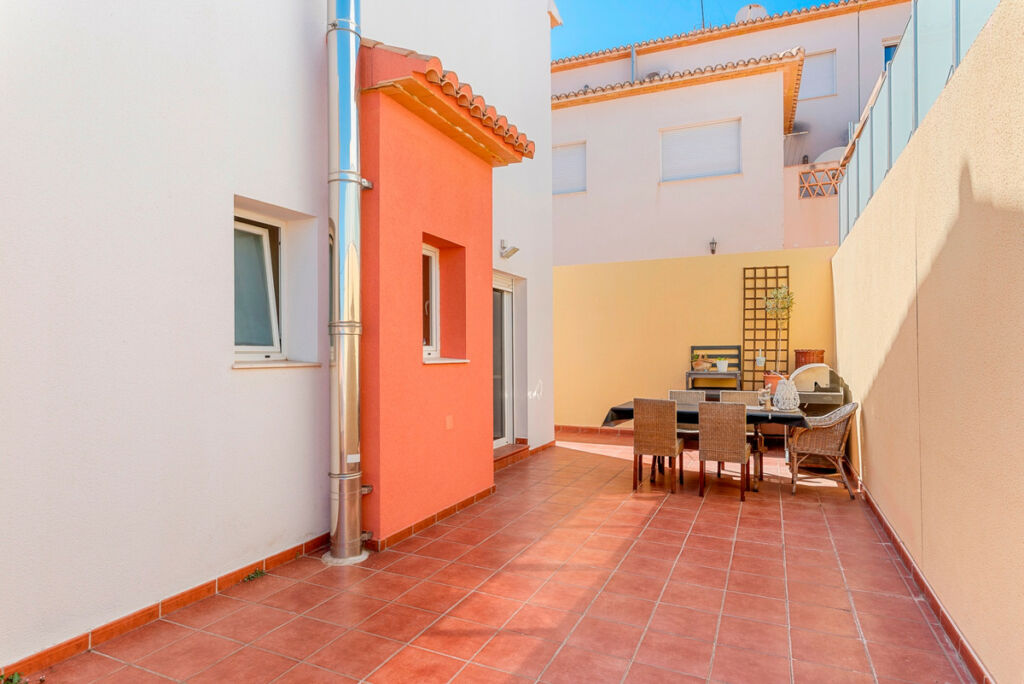 Detached Villa L'Alfás del Pi Alicante - image 38