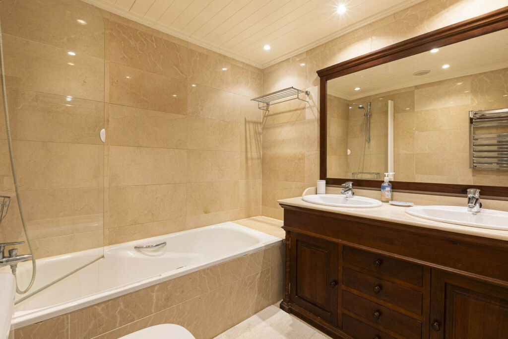 Townhouse Los Arqueros Málaga - image 38