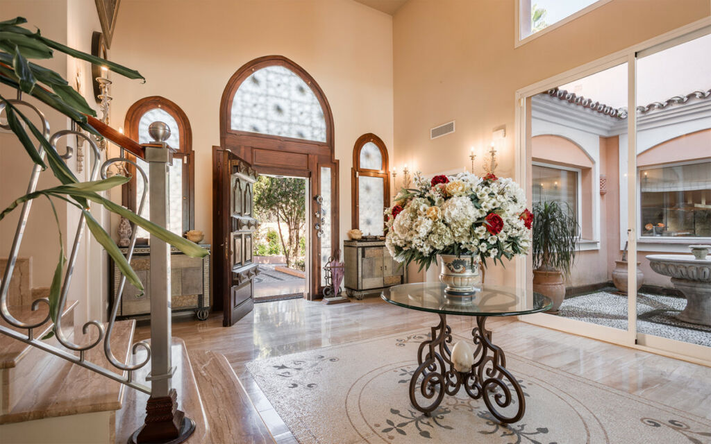 Detached Villa New Golden Mile Málaga - image 38