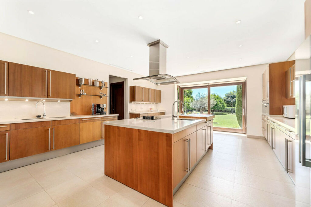 Detached Villa Sierra Blanca Málaga - image 38