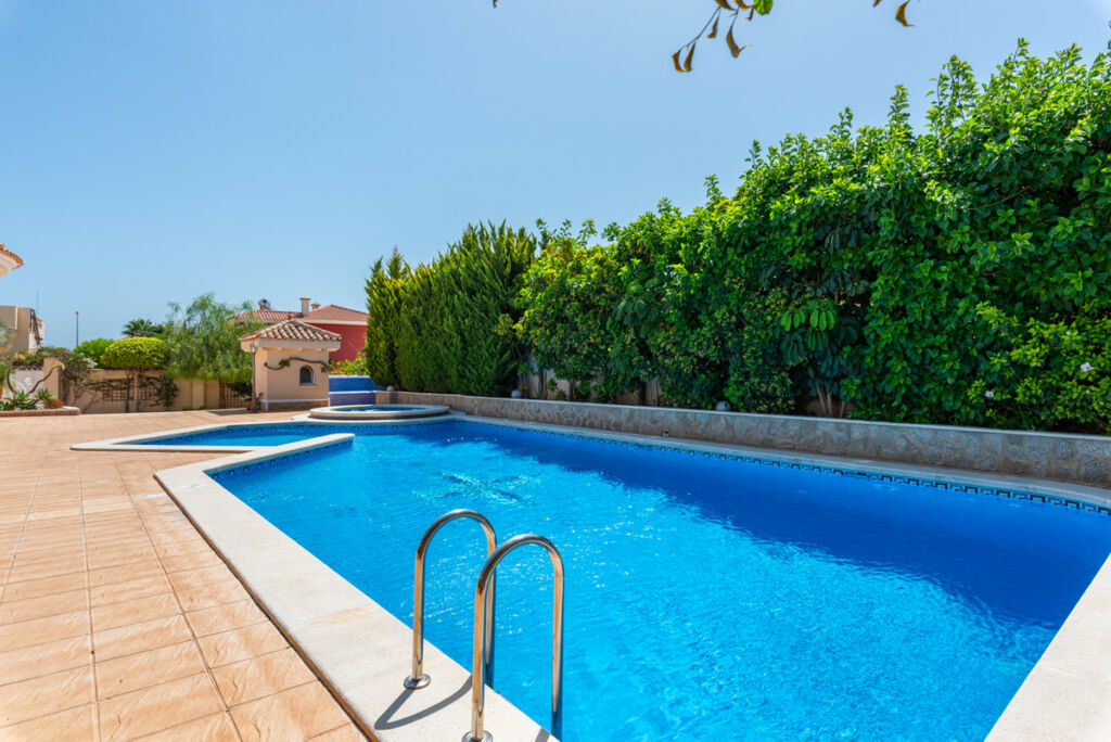 Detached Villa Ciudad Quesada Alicante - image 38