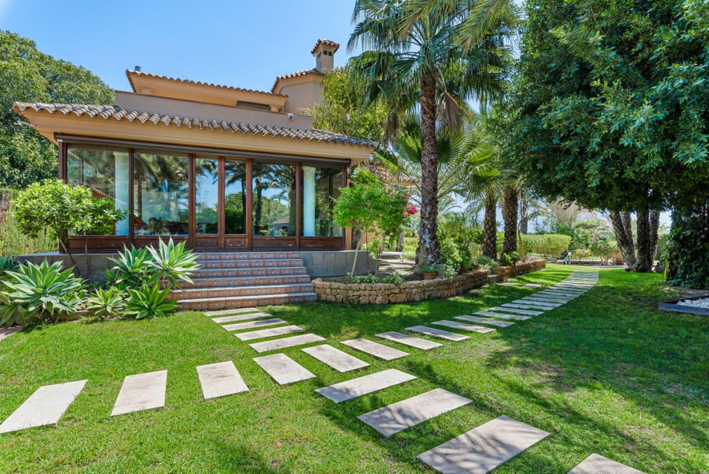 Detached Villa Elche Alicante - image 39