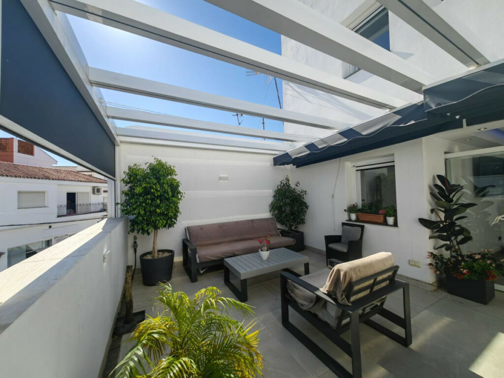 Detached Villa Estepona Málaga - image 39