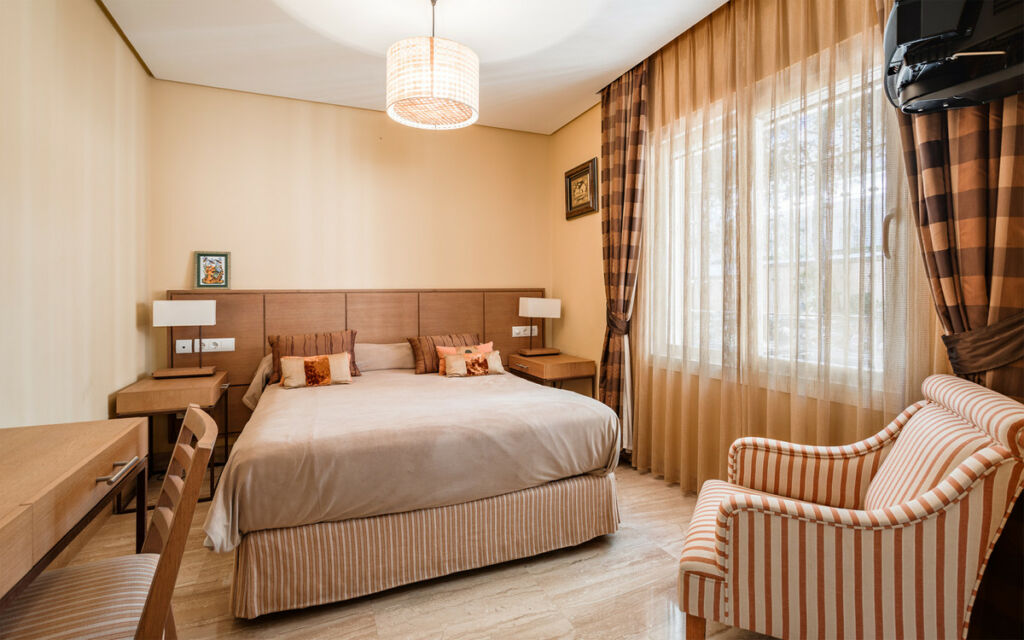 Detached Villa New Golden Mile Málaga - image 39