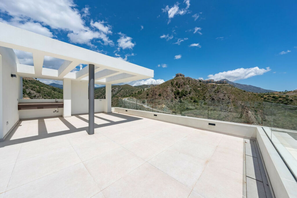 Detached Villa La Quinta Málaga - image 38