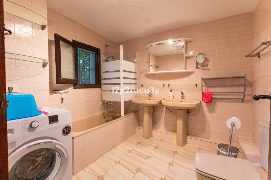 Detached Villa Moraira Alicante - image 39