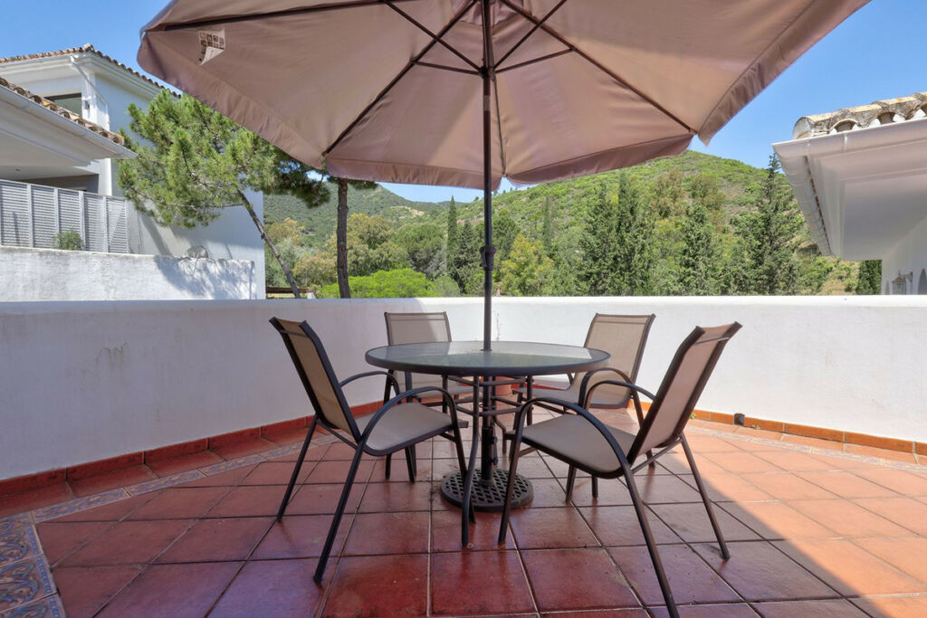 Detached Villa Benahavís Málaga - image 39