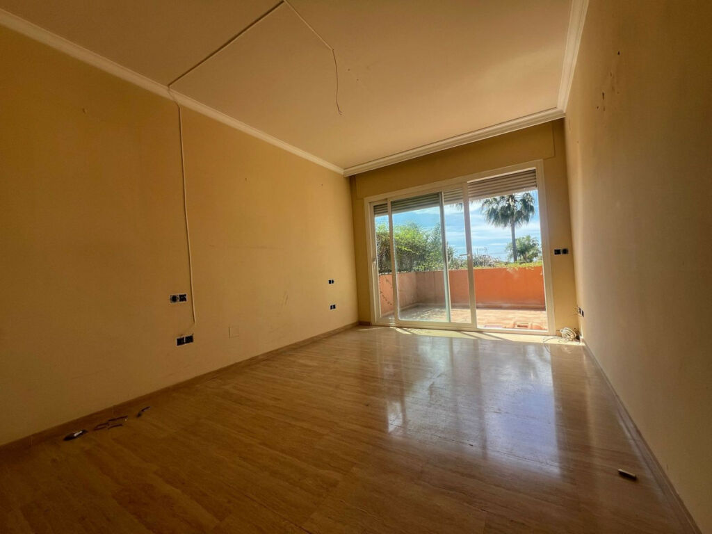 Penthouse Puerto Banús Málaga - image 4